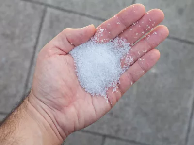 Handful of salt / Foto: Aaron Cabral Ortega Getty Images