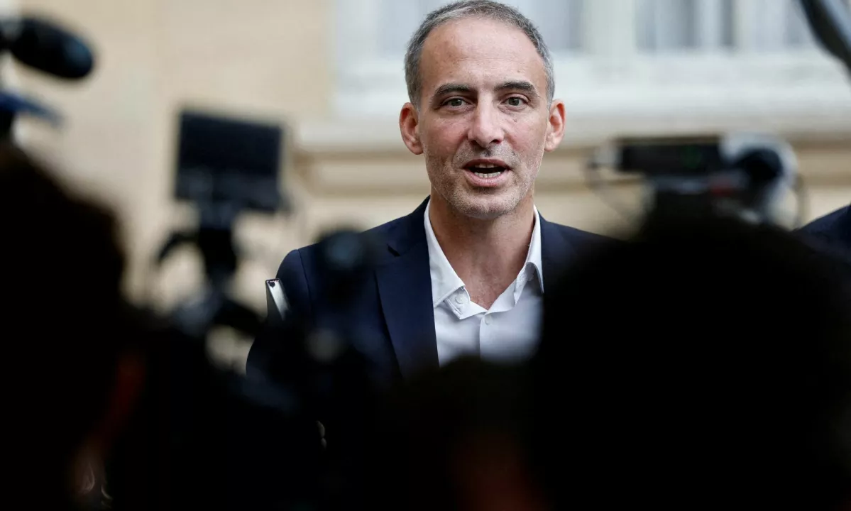Socialdemokrat Glucksmann vstopa v boj za predsednika Francije