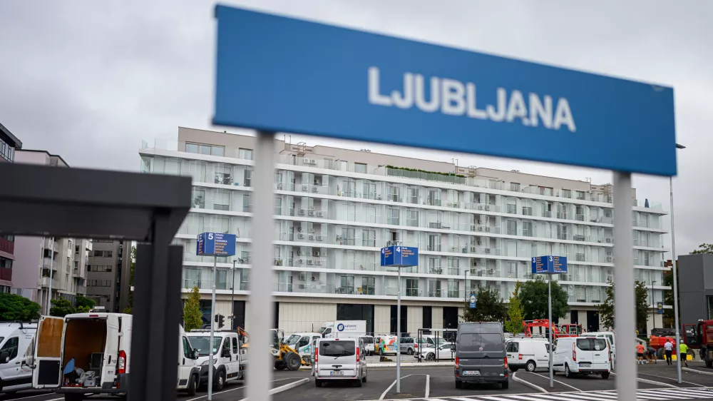 Ljubljana, Avtobusna postaja Ljubljana.Nova zacasna glavna avtobusna postaja Ljubljana.