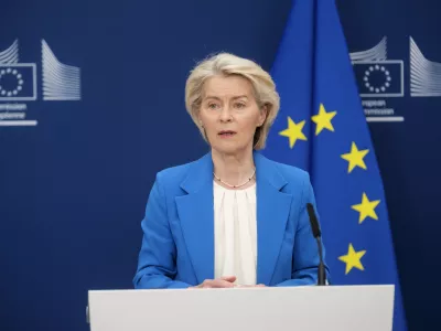 Belgija, Bruselj.Predsednica Evropske komisije Ursula von der Leyen na novinarski konferenci po seji kolegija Evropske komisije.Predstavila je stalisce in prednostne naloge EU ter nacrt prihodnjih ukrepov EU glede razvoja dogodkov na Bliznjem vzhodu in odnosov z izvoljenim madzarskim premierjem.