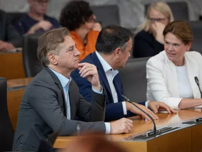 Ljubljana, DZ.Izredna seja DZ, na kateri so obravnavali predlog zakona o pokopu in spominu zrtev prikritih grobisc ter novelo zakona o parlamentarni preiskavi.Predsednik Gibanja Svoboda Robert Golob.