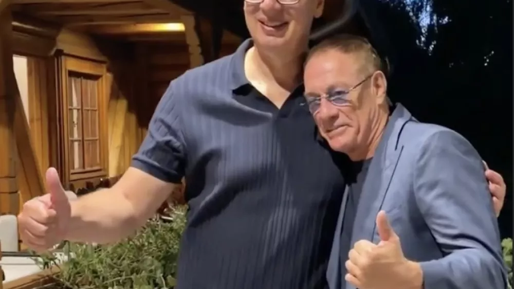 Srbski predsednik Aleksandar Vučić (levo) v družbi Jeana-Caluda Van Damma. F instagram
