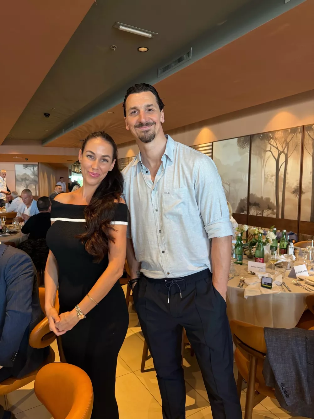 Žena in svetovalka poslanca Roberta Goloba Tina Gaber Golob si rada privo&scaron;či kak prestižen dopust. Tokrat je bila v Splitu, kjer se je slikala z enim in edinim Zlatanom. 