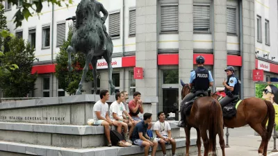 26.07.2023 - simbolična fotografijaspomenik Rudolfu Maistru, policija, konjenikiFoto: Tomaž Skale