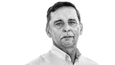 Miran Lesjak- Redakcija Dnevnik 2024 - portreti za komentarje in kolumne - kolumnisti - komentatorji &ndash; novinarji - portret //FOTO: Luka Cjuha