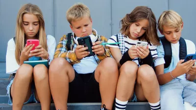 Učinki uporabe sodobnih naprav so lahko tudi pozitivni. / Foto: Istock