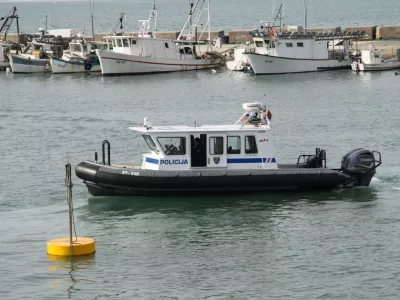 Policijski čoln. Foto: PU Koper