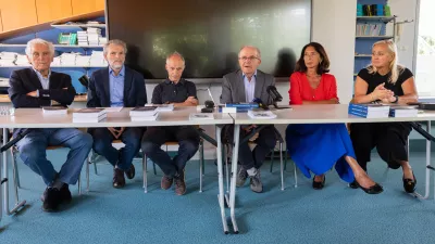 Ljubljana, Center za raziskovanje javnega mnenja FDV.Novinarska konferenca Akademije znanosti za trajnostni razvoj Slovenije (AZTRS) ob napovedanih namerah vlade glede ukinitve akademije