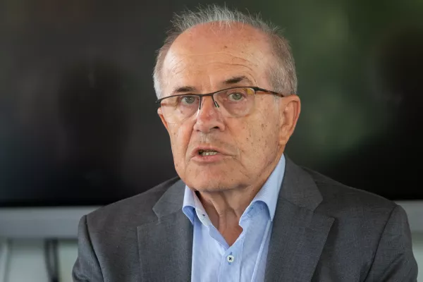 Ljubljana, Center za raziskovanje javnega mnenja FDV.Novinarska konferenca Akademije znanosti za trajnostni razvoj Slovenije (AZTRS) ob napovedanih namerah vlade glede ukinitve akademije