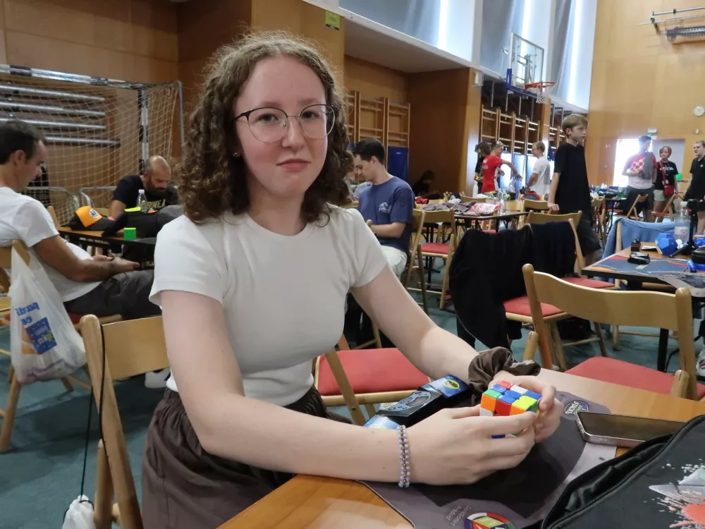 Državno prvenstvo v re&scaron;evanju Rubikove kocke, Dobrova 2026, Rubik klub Slovenija / Foto: Nata&scaron;a Bucik Ozebek