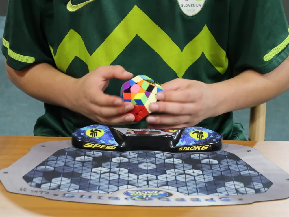 Državno prvenstvo v re&scaron;evanju Rubikove kocke, Dobrova 2026, Rubik klub Slovenija / Foto: Nata&scaron;a Bucik Ozebek