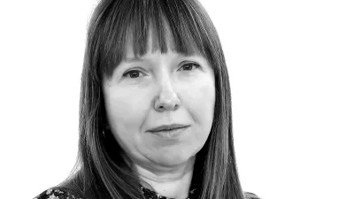 Nina Knavs- Redakcija Dnevnik 2024 - portreti za komentarje in kolumne - kolumnisti - komentatorji &ndash; novinarji - portret //FOTO: Luka Cjuha