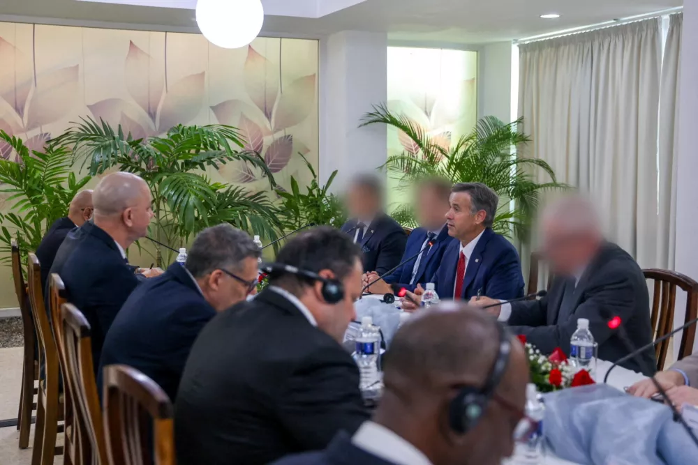 CIA Director John Ratcliffe attends a meeting with Cuban officials at a location given as Havana, Cuba in this image released May 14, 2026.   CIA via X/Handout via REUTERS  THIS IMAGE HAS BEEN SUPPLIED BY A THIRD PARTY. BLURRING FROM SOURCE. REFILE - ADDING "AT A LOCATION GIVEN AS" AND VERIFICATION LINES. VERIFICATION: - Location of images and date could not be verified - CIA official told Reuters that John Ratcliffe met with Cuban delegates on Thursday (May 14)