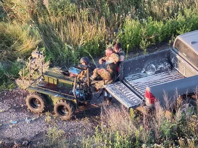  SENSITIVE MATERIAL. THIS IMAGE MAY OFFEND OR DISTURB  Ukrainian commander Vladyslav Polskyi, 29, who earned the nation's highest military honour, the Hero of Ukraine, rescues injured service members from an unmanned ground vehicle (UGV), amid Russia's attack on Ukraine, in Kharkiv region, Ukraine, in this screengrab obtained from a handout video, August 15, 2026. Ukrainian Armed Forces/Handout via REUTERS  THIS IMAGE HAS BEEN SUPPLIED BY A THIRD PARTY
