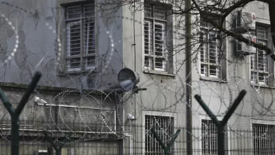 13.2.2025 protestni shod pravosodnih policistov in drugih strokovnih delavcev zavodov za prestajanje kazni zapora (ZPKZ) zapor PovšetovaFoto: Luka Cjuha