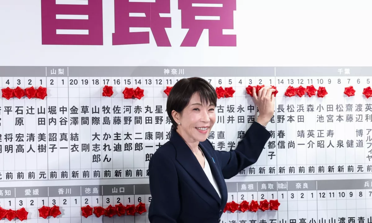 Japonska premierka: ščurka v pisarni nisem hotela ubiti, verjamem v reinkarnacijo