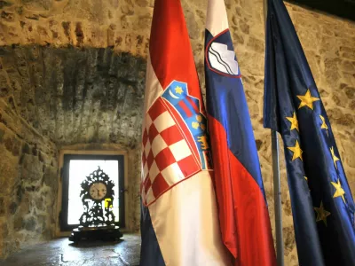 - ilustrativna fotografija Hrvaska,Slovenija,EU,vstop v EU,evropska unija,zastava//FOTO: TOMAZ ZAJELSNIK