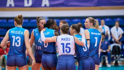 Slovenska ženska odbojkarska reprezentanca je bila po zmagi nad Črno goro na uvodni tekmi Evropske lige v Baru bolj&scaron;a &scaron;e od Gruzije. 