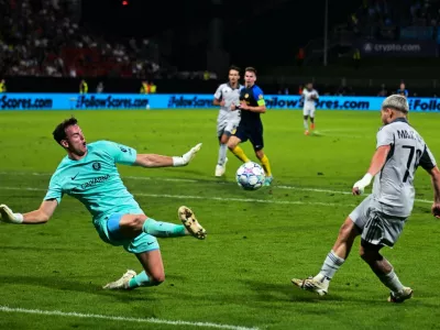 Cristian Martinez je mojstrsko zaključil protinapad in žogo s prefinjenim dotikom spravil preko Lebana. Foto: Nik Erik Neubauer