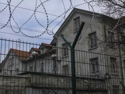 13.2.2025 protestni shod pravosodnih policistov in drugih strokovnih delavcev zavodov za prestajanje kazni zapora (ZPKZ) zapor Pov&scaron;etovaFoto: Luka Cjuha