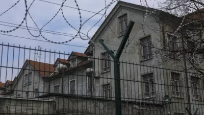13.2.2025 protestni shod pravosodnih policistov in drugih strokovnih delavcev zavodov za prestajanje kazni zapora (ZPKZ) zapor PovšetovaFoto: Luka Cjuha