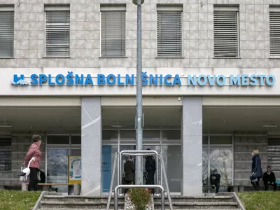 - 22.03.2021 - Splo&scaron;na bolni&scaron;nica SB Novo mesto //FOTO. Matjaž Ru&scaron;t