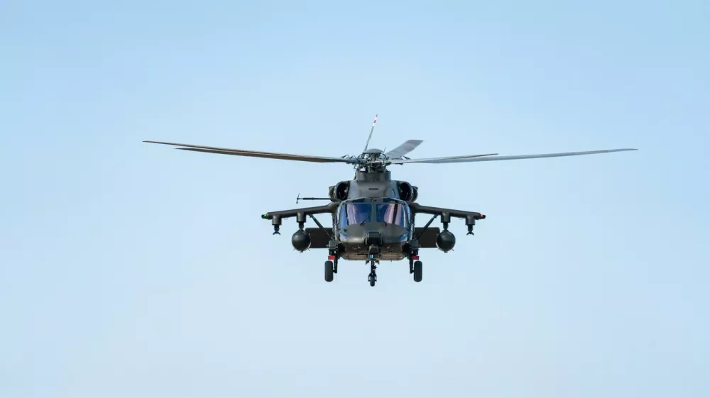 TIANJIN, CHINA - OCTOBER 19: A Z-20 helicopter performs during the 7th China Helicopter Exposition on October 19, 2025 in Tianjin Municipality, China. The exposition concluded on Sunday in north China s Tianjin Municipality, featuring an expanded low-altitude economy exhibition area and debuting multiple military helicopters, civilian helicopters and other low-altitude aircraft. Copyright: xVCGx 111598478403,Image: 1046935195, License: Rights-managed, Restrictions: imago is entitled to issue a simple usage license at the time of provision. Personality and trademark rights as well as copyright laws regarding art-works shown must be observed. Commercial use at your own risk.;PUBLICATIONxNOTxINxCHN, Model Release: no 