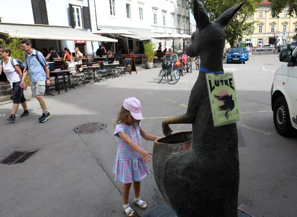 24.08.2026 - zanemarjeni spomenikiKenguruFoto: Tomaž Skale