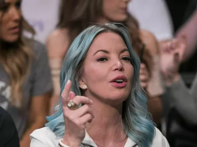 August 17, 2026, Los Angeles, California, USA: Jeanie Buss is set to challenge her siblings' decision to sell their minority stake in the Los Angeles Lakers. FILE PHOTO: Owner, Jeanie Buss of the Los Angeles Lakers with blue hair attends their NBA game with the Denver Nuggets on Thursday October 25, 2018 at the Staples Center in Los Angeles, California. JAVIER ROJAS/PI (Credit Image: &copy; PI via ZUMA Press Wire)