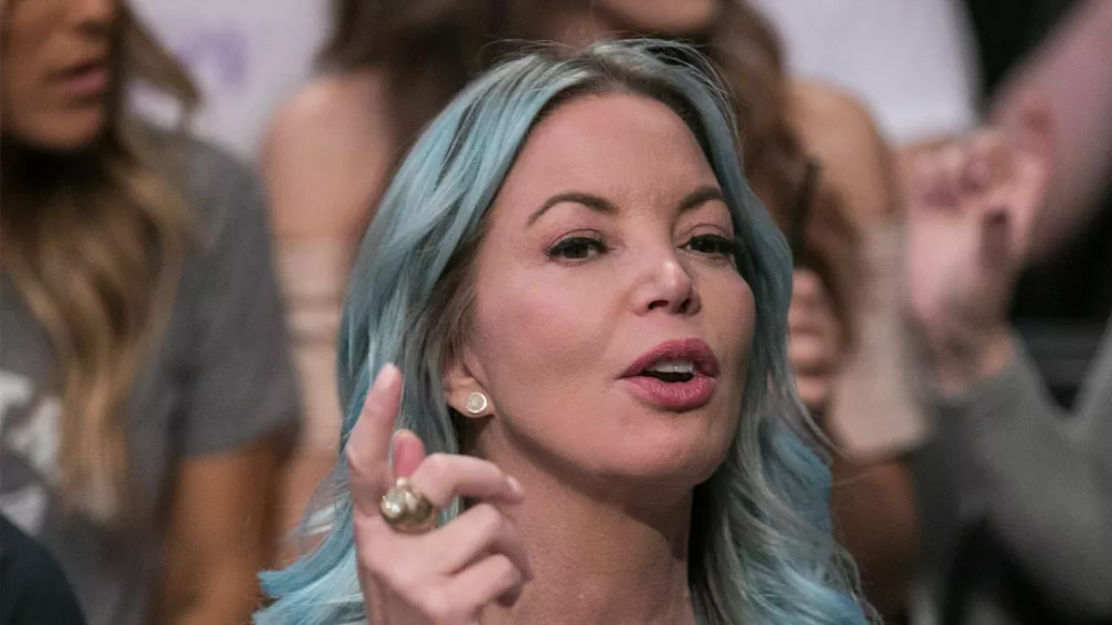 August 17, 2026, Los Angeles, California, USA: Jeanie Buss is set to challenge her siblings' decision to sell their minority stake in the Los Angeles Lakers. FILE PHOTO: Owner, Jeanie Buss of the Los Angeles Lakers with blue hair attends their NBA game with the Denver Nuggets on Thursday October 25, 2018 at the Staples Center in Los Angeles, California. JAVIER ROJAS/PI (Credit Image: &copy; PI via ZUMA Press Wire)