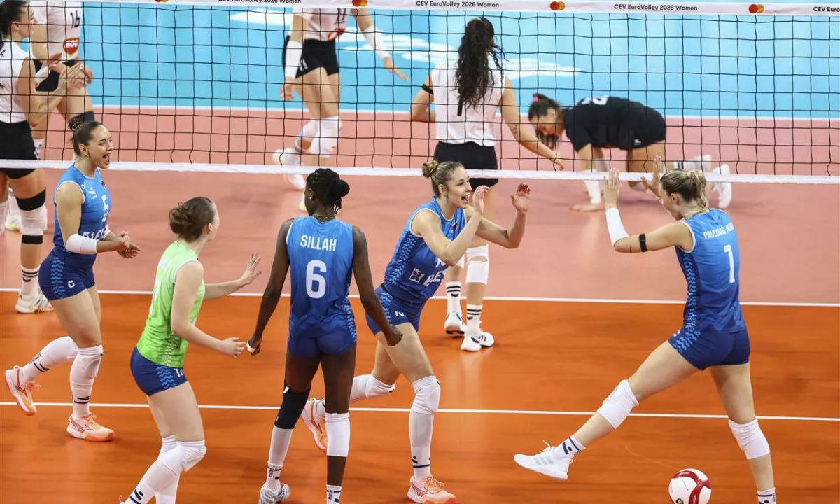 Slovenke za tretje mesto v skupini ugnale Madžarke