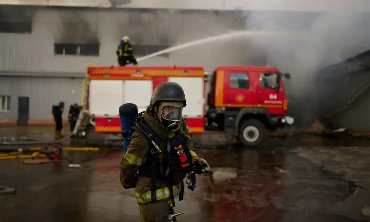 V ukrajinsko-ruskih napadih najmanj dva človeka umrla, več ranjenih