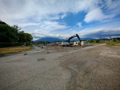 Komenda nadaljuje gradnjo &scaron;portnega parka