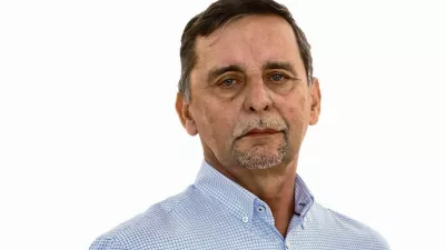 Miran Lesjak- Redakcija Dnevnik 2024 - portreti za komentarje in kolumne - kolumnisti - komentatorji &ndash; novinarji - portret //FOTO: Luka Cjuha / Foto: Luka Cjuha