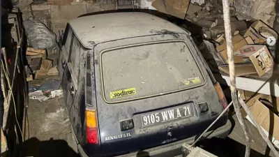 Avto je bilo potrebno le malo očistiti. / Foto: Instagram/phares_jaunes_et_damiers