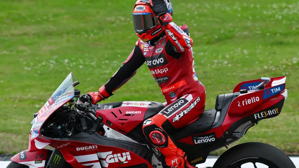 MotoGP - German Grand Prix - Sachsenring, Hohenstein-Ernstthal, Germany - July 11, 2026 Ducati Lenovo Team's Marc Marquez celebrates after winning the sprint race REUTERS/Annegret Hilse