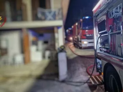 V eksploziji v turističnim apartmaju v Miletu so se hudo po&scaron;kodovali trije člani slovenske družine. Mo&scaron;ki je nekaj dni kasneje umrl. 