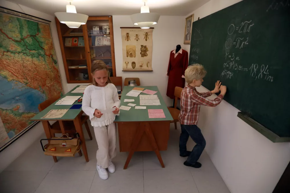 Prvi &scaron;olski dan skozi čas ostaja dan pričakovanja