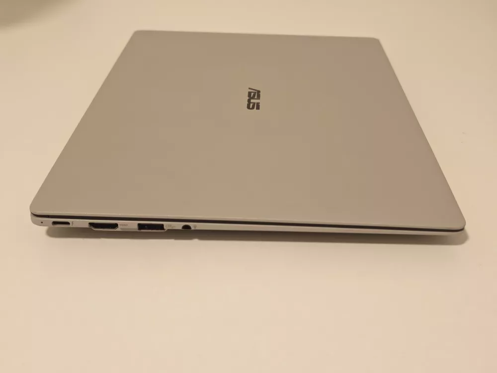 Asus expertbook ultra