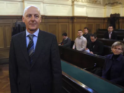 soobtoženi Ivan Črnkovič in solastnica Rotisa in žena obtoženega Ivana Črnkoviča Marija Badovinac- sojenje zaradi domnevne vpletenosti v tako imenovano afero PATRIA - predsedniku SDS Janezu Jan&scaron;i, brigadirju Tonetu Krkoviču, nekdanjemu direktorju HSE Jožetu Zagožnu, direktorju Rotisa Ivanu Črnkoviču in poslovnežu Walterju Wolfu zaradi kaznivih dejanj sprejemanja daril oziroma poskusa sprejemanja daril za nezakonito posredovanje v postopku izbora in nakupa 135 finskih oklepnikov Patria.//FOTO: Bojan Velikonja