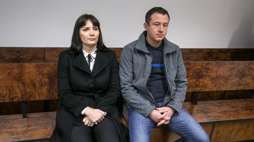 Hranilović Marko,Mavretič Lidija  - 08.01.2020 &ndash; predobravnavni narok - sojenje nekdanji Vinski kraljici in kandidatki SD za evropsko poslanko Lidiji Mavretič in njenemu soprogu Marku Hraniloviču ter soobtoženim zaradi tihotapljenja migrantov  //FOTO: Matjaž Ru&scaron;t
