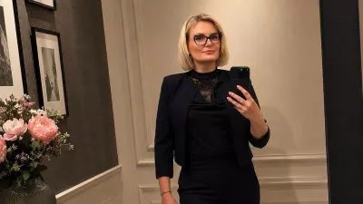 Hrva&scaron;ka vplivnica Kristina Kovačević Hitrec, avtorica priljubljene facebookove strani Mamin blog, se je poslovila pri komaj 38 letih. F facebook
