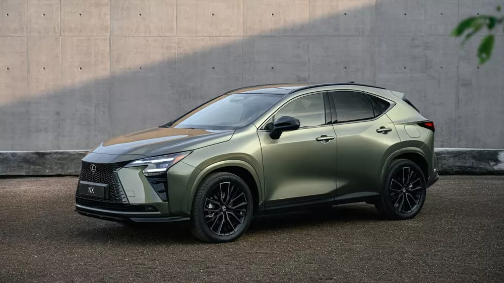 Prenovljeni lexus NX
