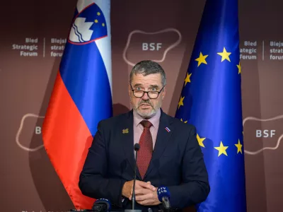 Bled, Rikli Balance HotelBlejski strateski forum 2026.Novinarska konferenca ministra za zunanje in evropske zadeve Toneta Kajzerja.