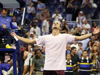 Tennis - U.S. Open - Flushing Meadows, New York, United States - September 2, 2026 Germany's Alexander Zverev celebrates after winning his first round match against Italy's Lorenzo Sonego IMAGN IMAGES via Reuters/Geoff Burke   TPX IMAGES OF THE DAY