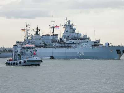 13 September 2025, Lower Saxony, Wilhelmshaven: The F 215 frigate "Brandenburg" of the German Navy arrives in Wilhelmshaven after its UNIFIL mission (United Nations Interim Force in Lebanon). The "Red Eagle" has been deployed off the coast of Lebanon for the past six months, monitoring the sea and air space, among other things. Photo: Focke Strangmann/dpa,Image: 1036777993, License: Rights-managed, Restrictions: GERMANY OUT, Model Release: no