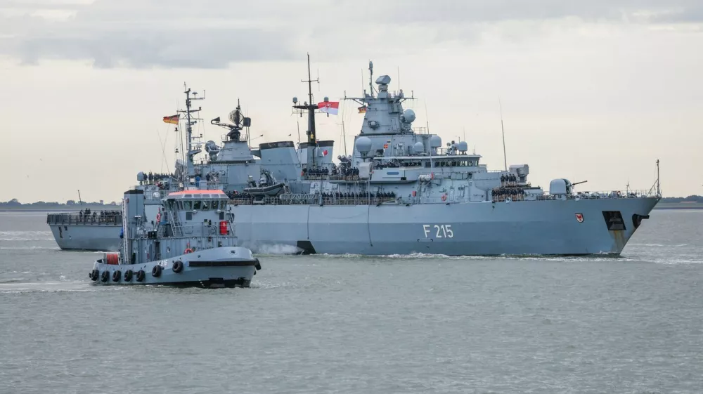 13 September 2025, Lower Saxony, Wilhelmshaven: The F 215 frigate "Brandenburg" of the German Navy arrives in Wilhelmshaven after its UNIFIL mission (United Nations Interim Force in Lebanon). The "Red Eagle" has been deployed off the coast of Lebanon for the past six months, monitoring the sea and air space, among other things. Photo: Focke Strangmann/dpa,Image: 1036777993, License: Rights-managed, Restrictions: GERMANY OUT, Model Release: no