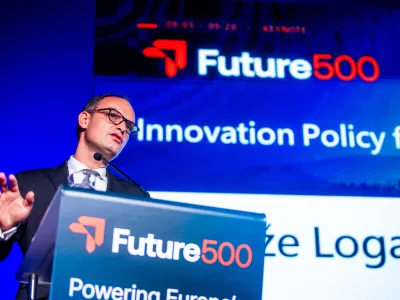 Bled, Sokolski dom.Odprtje Future 500 foruma v sodelovanju z IEDC - Poslovno solo Bled in Blejskim strateskim forumom.Minister za gospodarstvo, delo in sport Anze Logar.