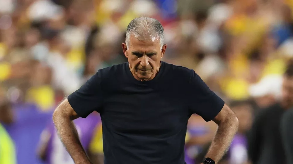 Soccer Football - FIFA World Cup 2026 - Round of 32 - Colombia v Ghana - Kansas City Stadium, Kansas City, Missouri, U.S. - July 3, 2026 Ghana coach Carlos Queiroz looks dejected REUTERS/Siphiwe Sibeko