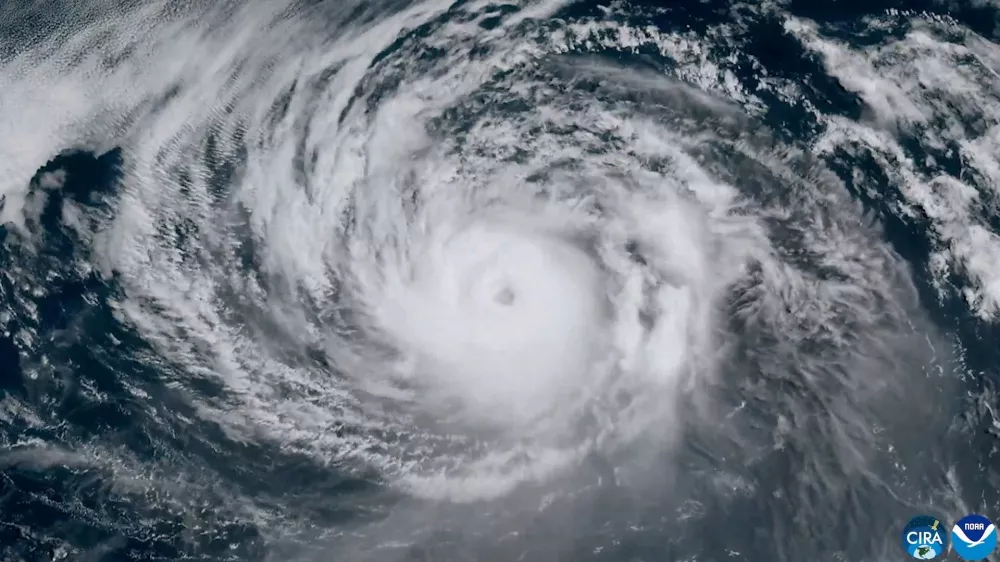 A satellite image shows Hurricane Karina as it swirls in the Pacific Ocean, August 31, 2026, in this frame from a time-lapse video. CSU/CIRA & NOAA/Handout via REUTERS  THIS IMAGE HAS BEEN SUPPLIED BY A THIRD PARTY. MANDATORY CREDIT. OVERLAY FROM SOURCE.